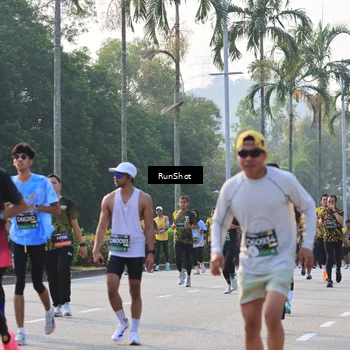 Runner Photo 6998280