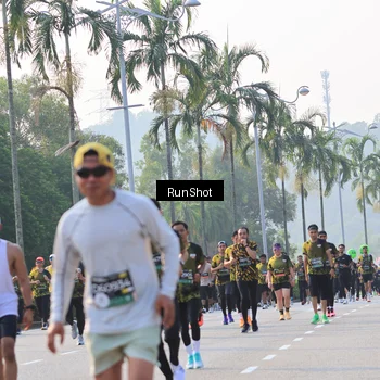 Runner Photo 6998281