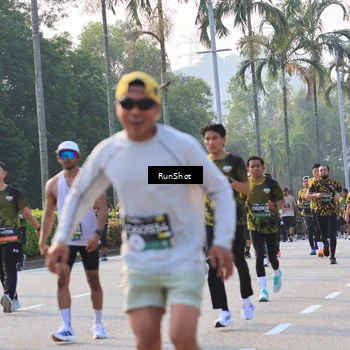 Runner Photo 6998298