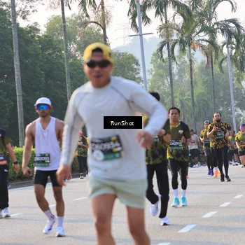 Runner Photo 6998304