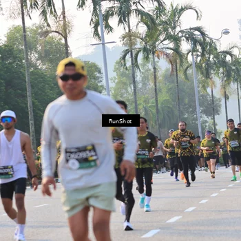 Runner Photo 6998306