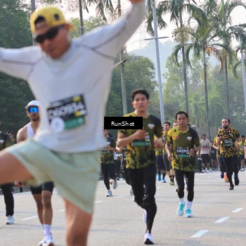 Runner Photo 6998308