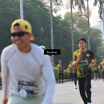 Runner Photo 6998311