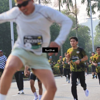 Runner Photo 6998312