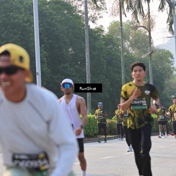 Runner Photo 6998313