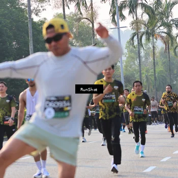 Runner Photo 6998316