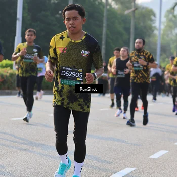 Runner Photo 6998320