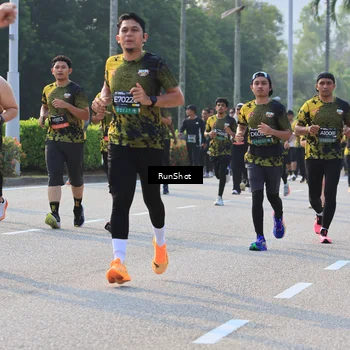 Runner Photo 6998361