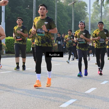 Runner Photo 6998366