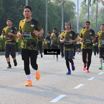 Runner Photo 6998367
