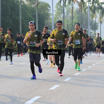 Runner Photo 6998369