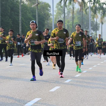 Runner Photo 6998376