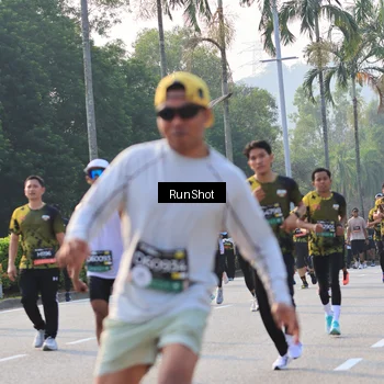 Runner Photo 6998377
