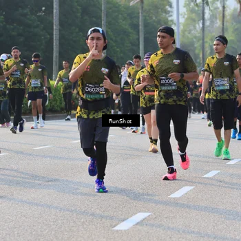 Runner Photo 6998379