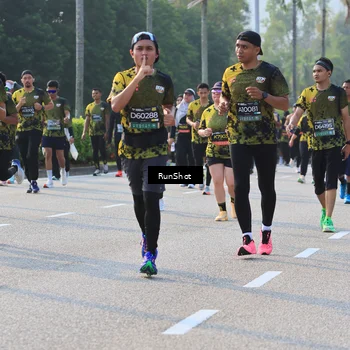 Runner Photo 6998380