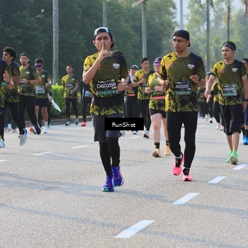 Runner Photo 6998381