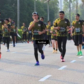 Runner Photo 6998384