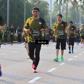 Runner Photo 6998396