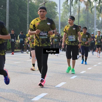 Runner Photo 6998397