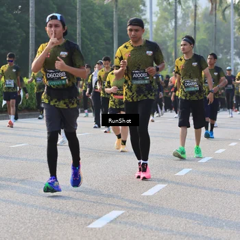 Runner Photo 6998399