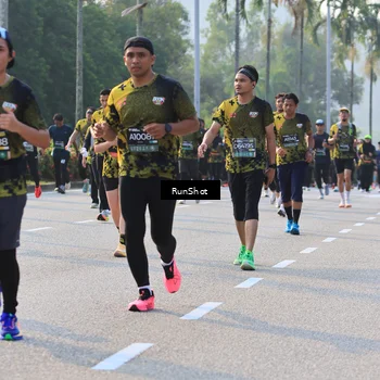 Runner Photo 6998401