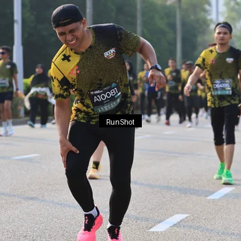 Runner Photo 6998411