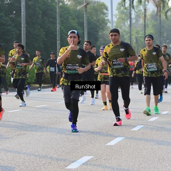 Runner Photo 6998413