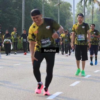 Runner Photo 6998415