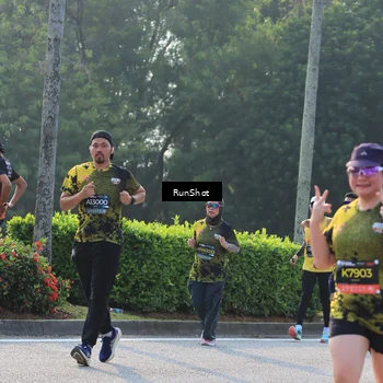 Runner Photo 6998421