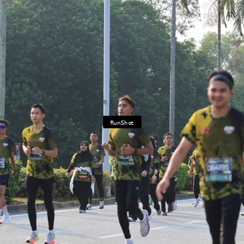 Runner Photo 6998432