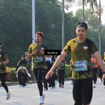 Runner Photo 6998435