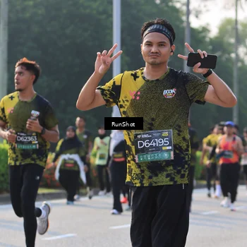 Runner Photo 6998436