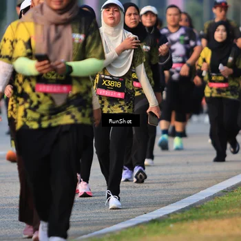 Runner Photo 6998438