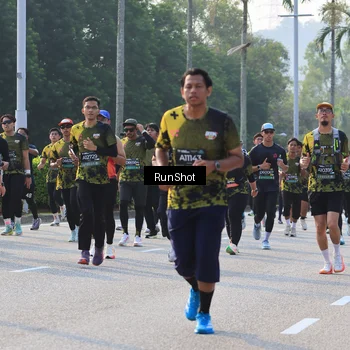 Runner Photo 6998451