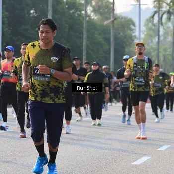 Runner Photo 6998453