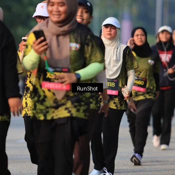 Runner Photo 6998455