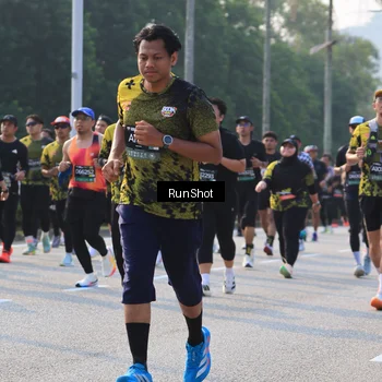 Runner Photo 6998456