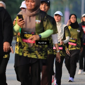 Runner Photo 6998458