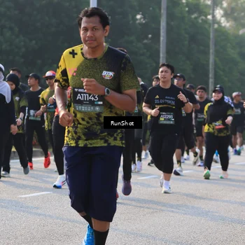 Runner Photo 6998464