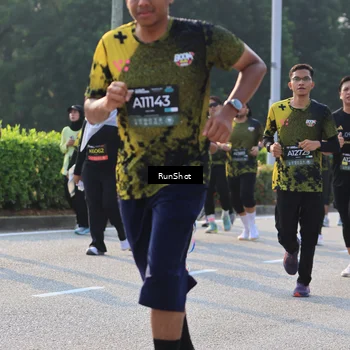 Runner Photo 6998465