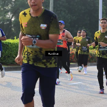 Runner Photo 6998468