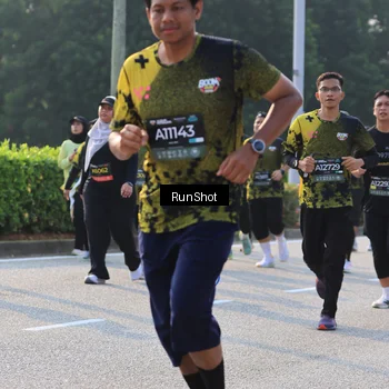 Runner Photo 6998471
