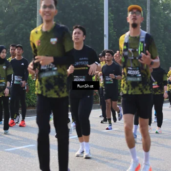 Runner Photo 6998483