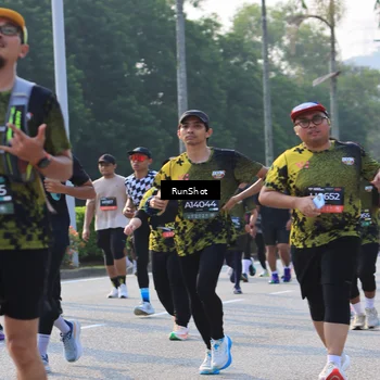 Runner Photo 6998489
