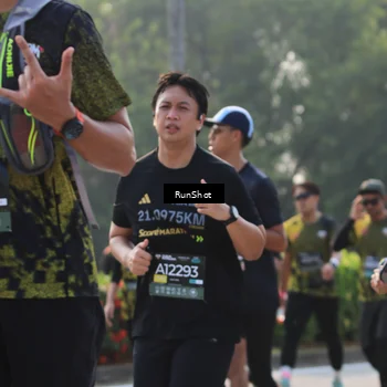 Runner Photo 6998497