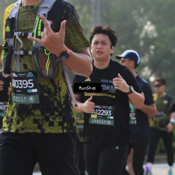 Runner Photo 6998498