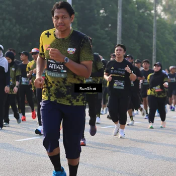 Runner Photo 6998499