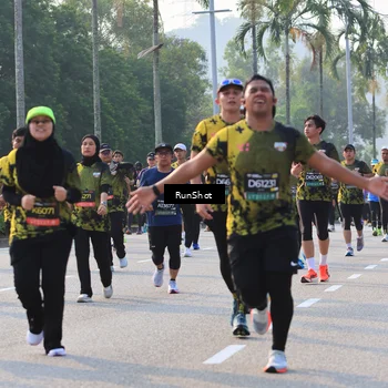 Runner Photo 6998518