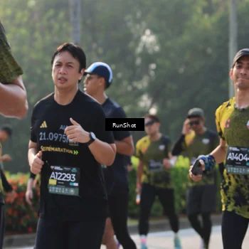 Runner Photo 6998520