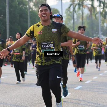Runner Photo 6998528